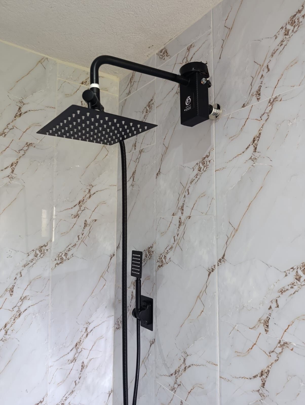 Calentador Goliat Blackout instalado